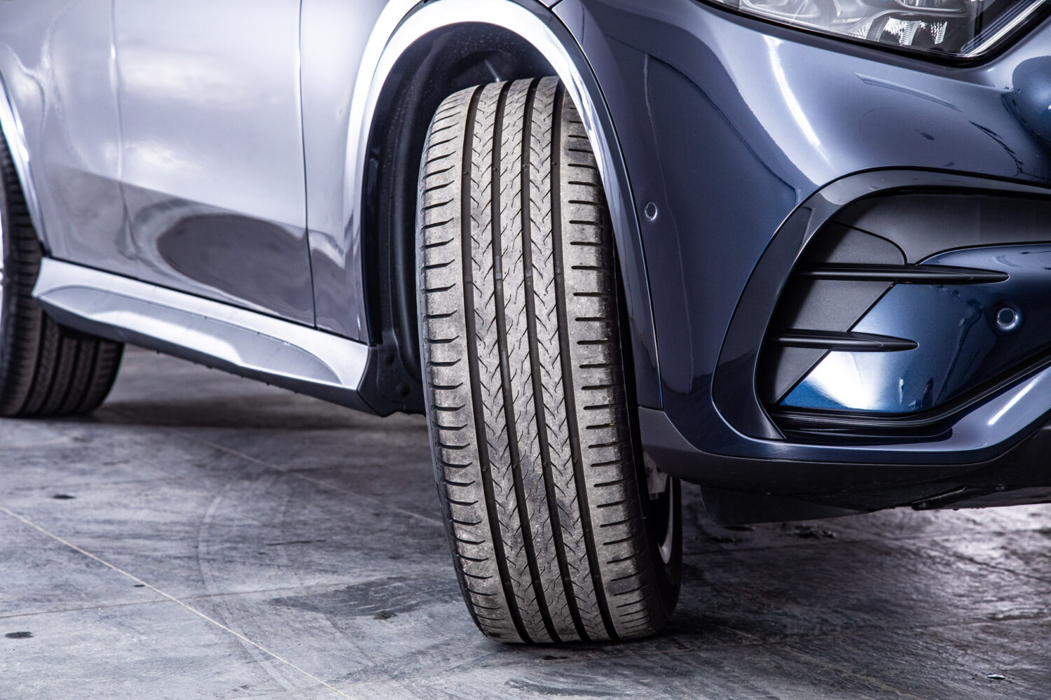 GLCクーペ 220d 4マチック コア (ISG) AMGラインパッケージ 4WD