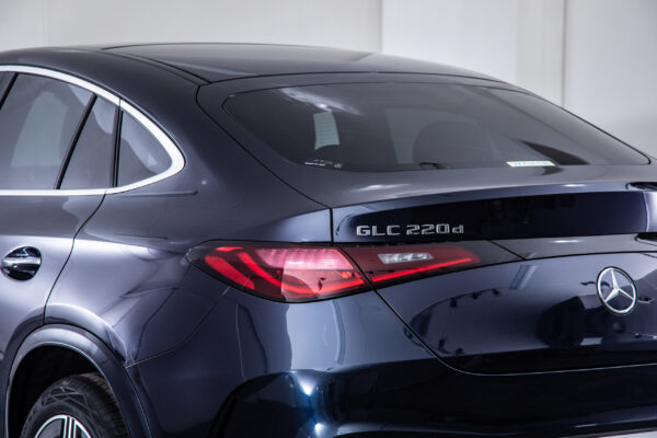 GLCクーペ 220d 4マチック コア (ISG) AMGラインパッケージ 4WD