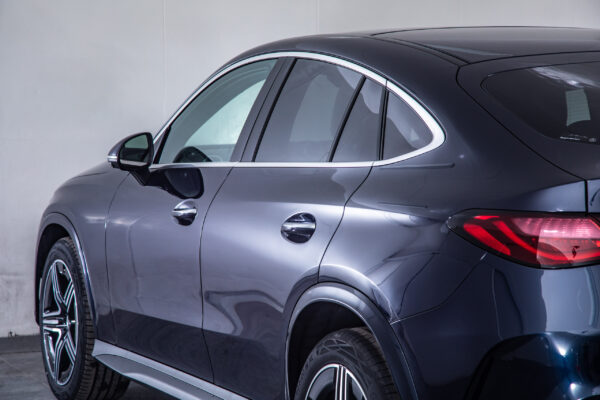 GLCクーペ 220d 4マチック コア (ISG) AMGラインパッケージ 4WD