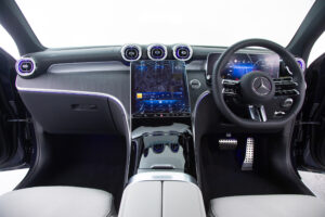 GLCクーペ 220d 4マチック コア (ISG) AMGラインパッケージ 4WD