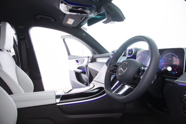 GLCクーペ 220d 4マチック コア (ISG) AMGラインパッケージ 4WD