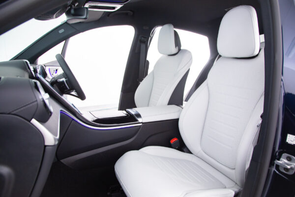 GLCクーペ 220d 4マチック コア (ISG) AMGラインパッケージ 4WD