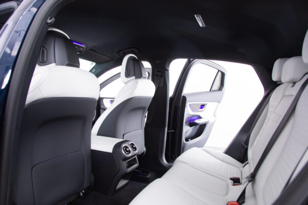 GLCクーペ 220d 4マチック コア (ISG) AMGラインパッケージ 4WD