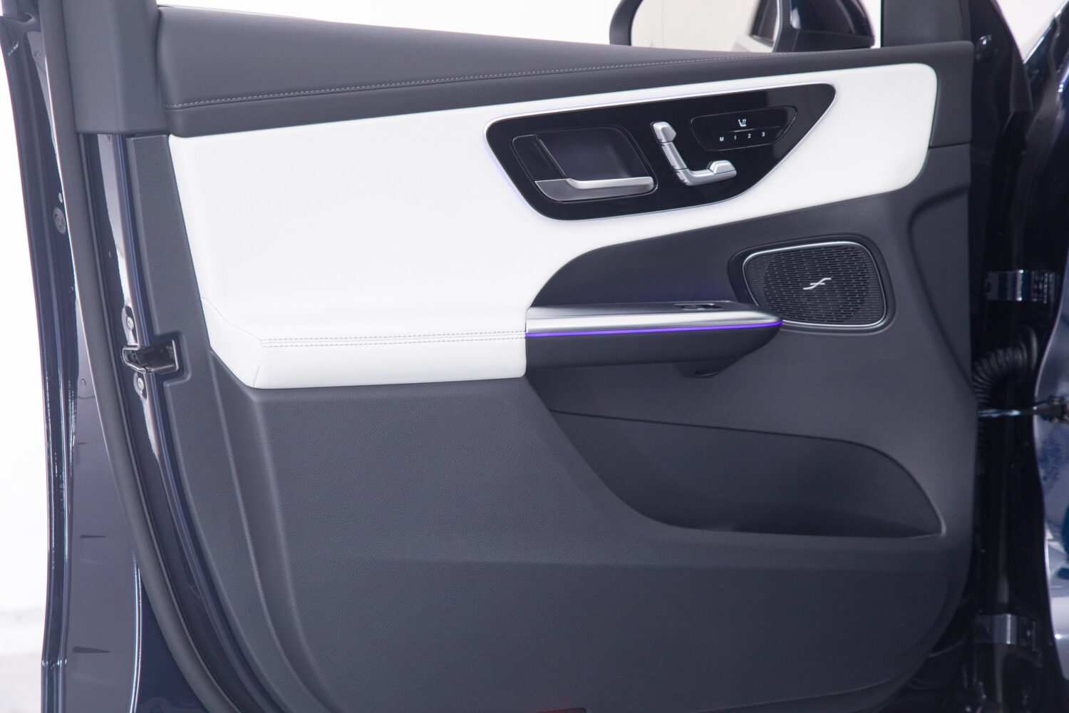 GLCクーペ 220d 4マチック コア (ISG) AMGラインパッケージ 4WD