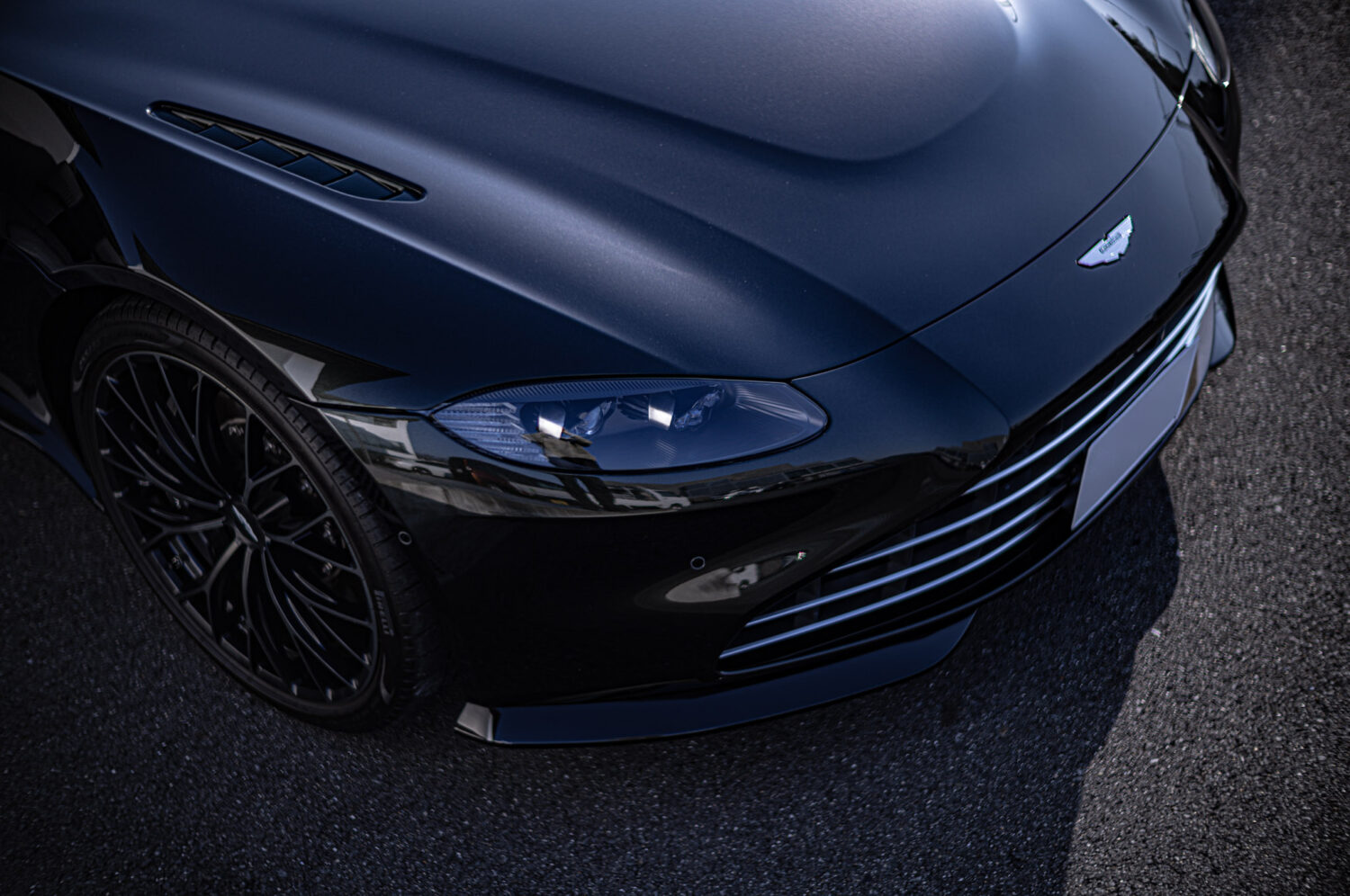 アストンマーティン・ヴァンテージ 110th Anniversary（2025）節度の奥に残る熱