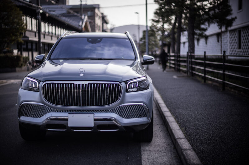 メルセデス・マイバッハ・GLS（2024）理論が優雅さに昇華したとき