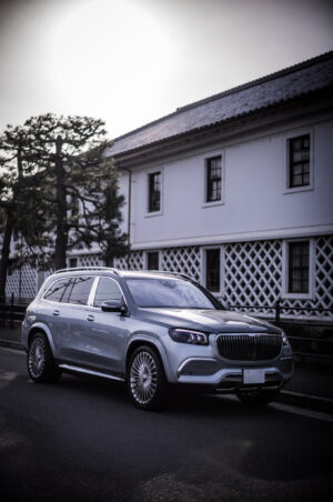 メルセデス・マイバッハ・GLS（2024）理論が優雅さに昇華したとき