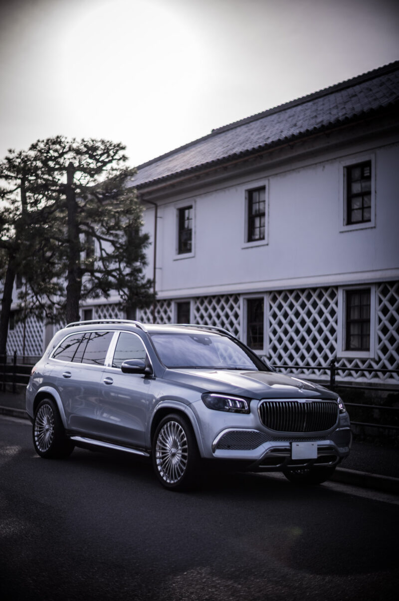 メルセデス・マイバッハ・GLS（2024）理論が優雅さに昇華したとき