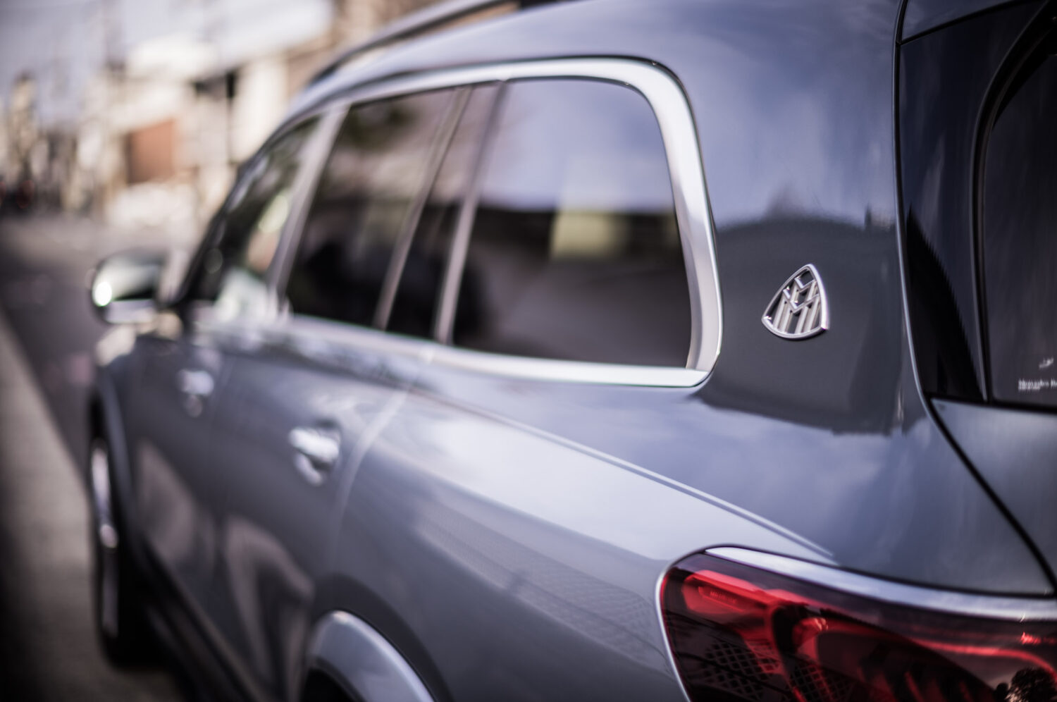 メルセデス・マイバッハ・GLS（2024）理論が優雅さに昇華したとき