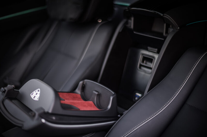 メルセデス・マイバッハ・GLS（2024）理論が優雅さに昇華したとき