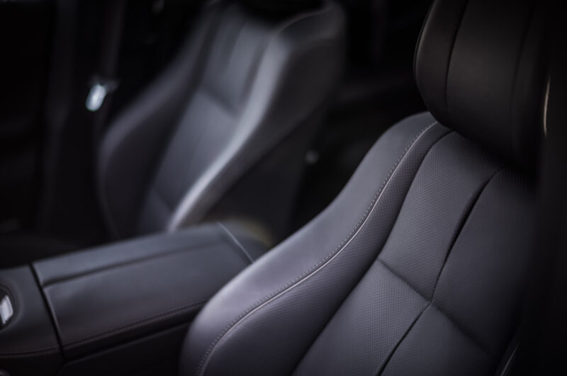 メルセデス・マイバッハ・GLS（2024）理論が優雅さに昇華したとき