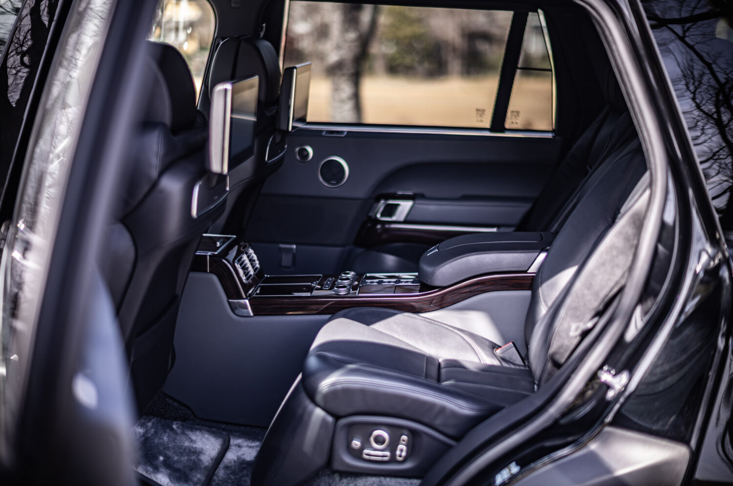 レンジローバーSVオートバイオグラフィ(2018)想像を超え、思い描く理想のレンジローバー