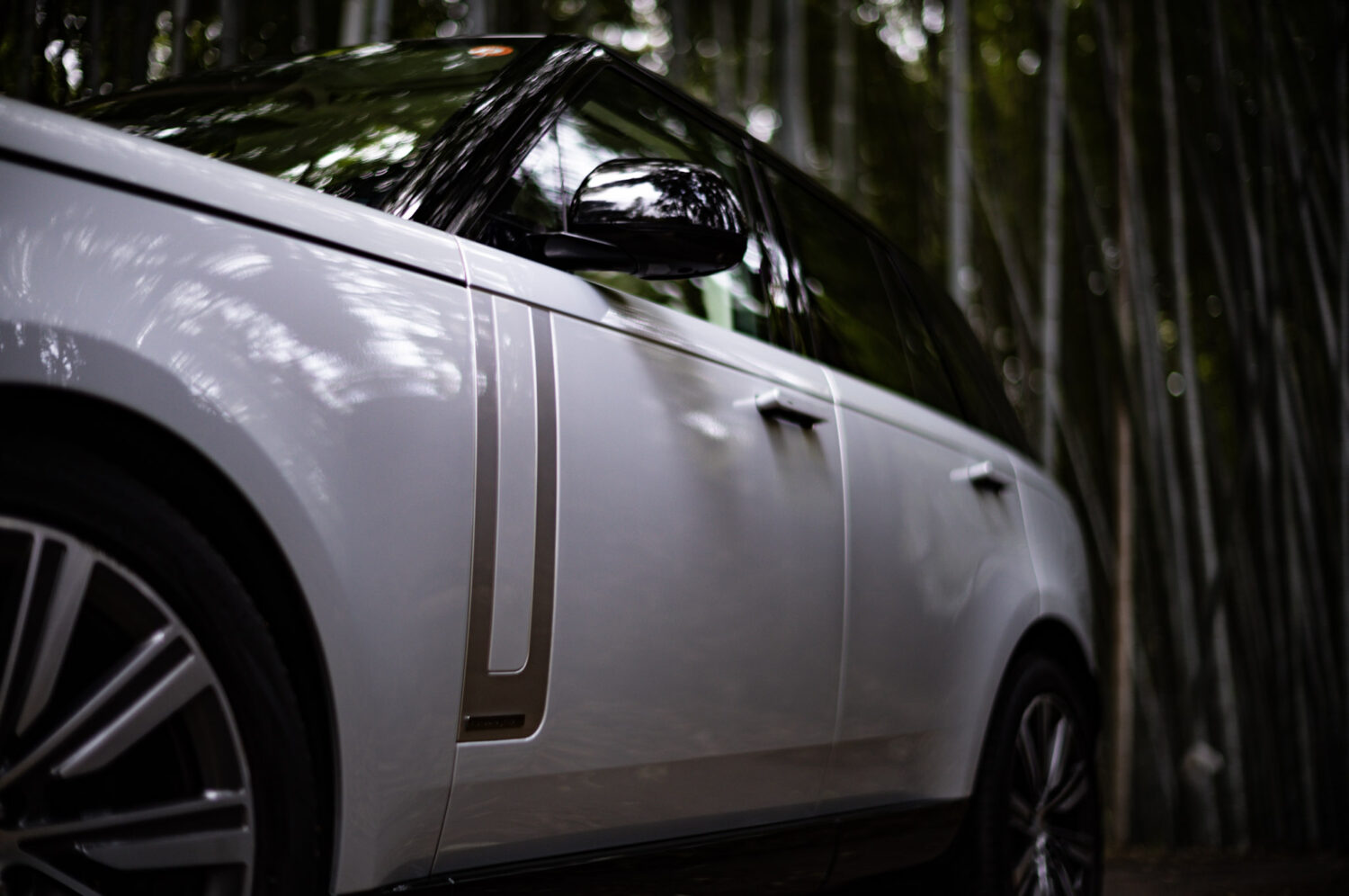 レンジローバー オートバイオグラフィ（2023）我慢のないレンジローバー