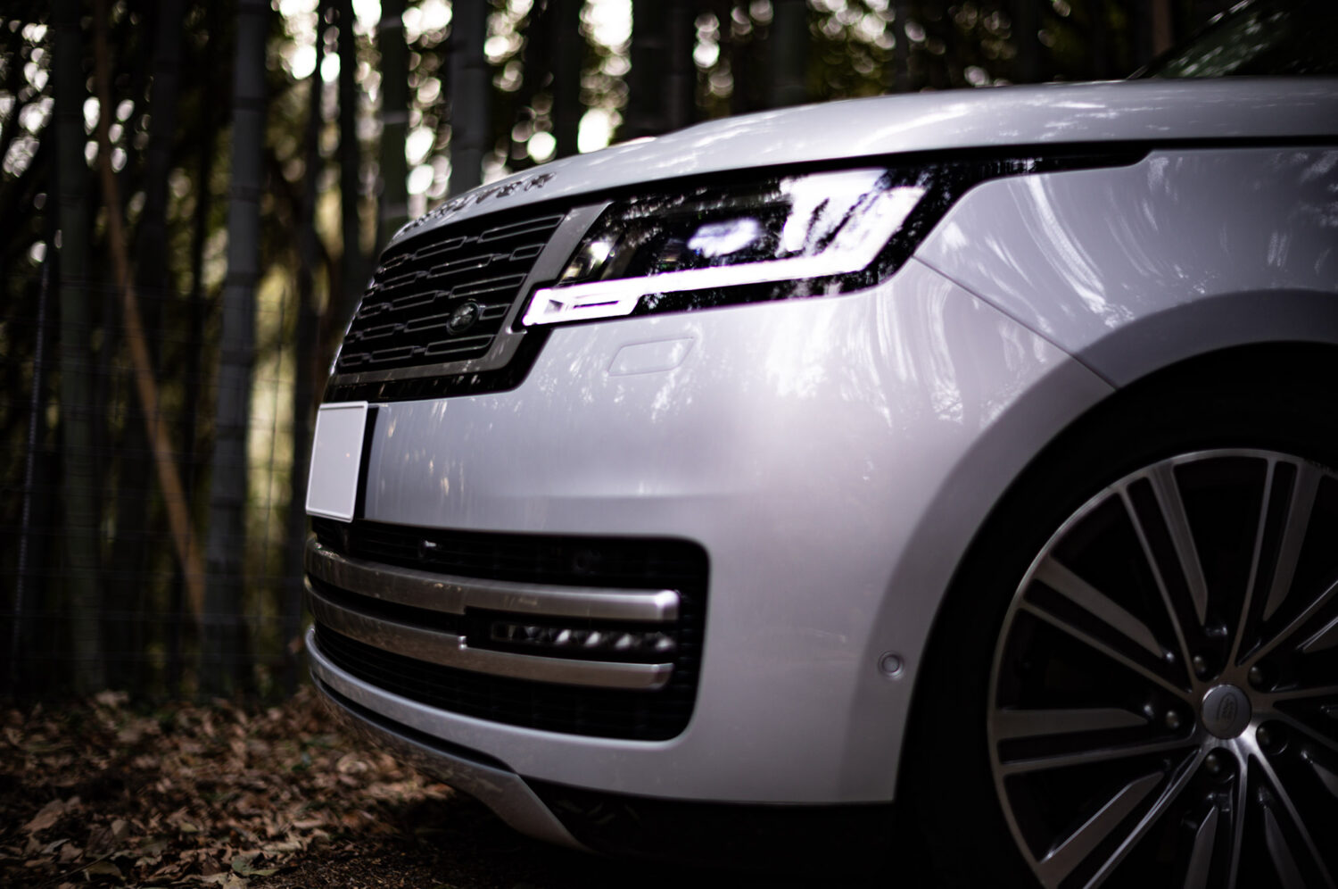 レンジローバー オートバイオグラフィ（2023）我慢のないレンジローバー