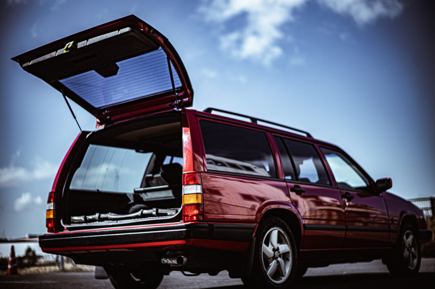 ボルボ・940 エステート（1997）ボルボらしさを日常に