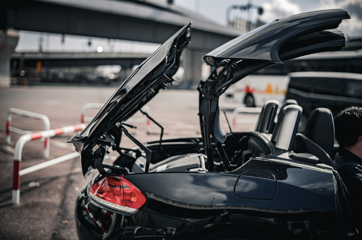 BMW・Z4（2009）古典的スポーツカーのかたち