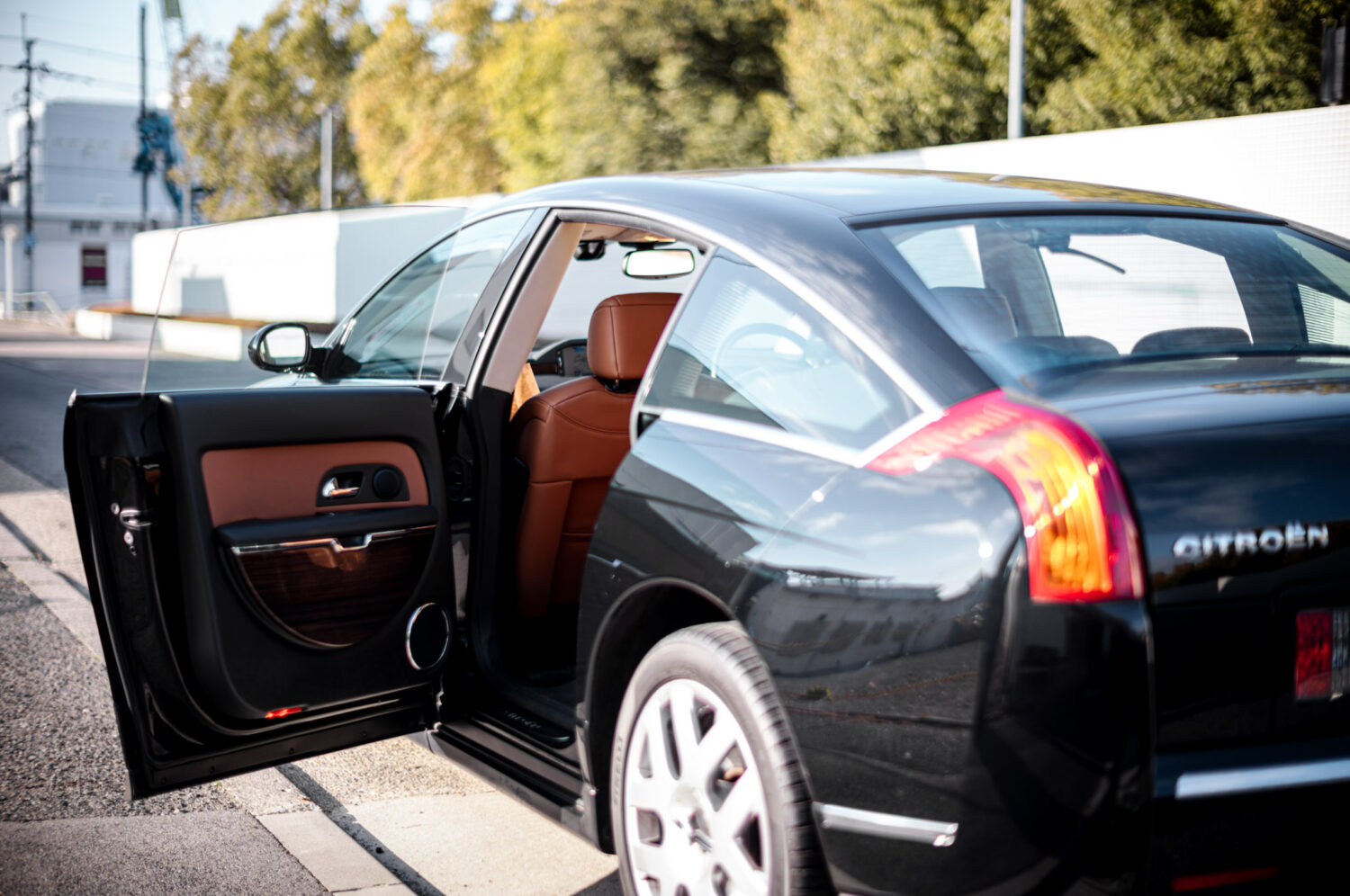 シトロエン・C6エクスクルーシブ（2008）クルマというより、ひとつの空間