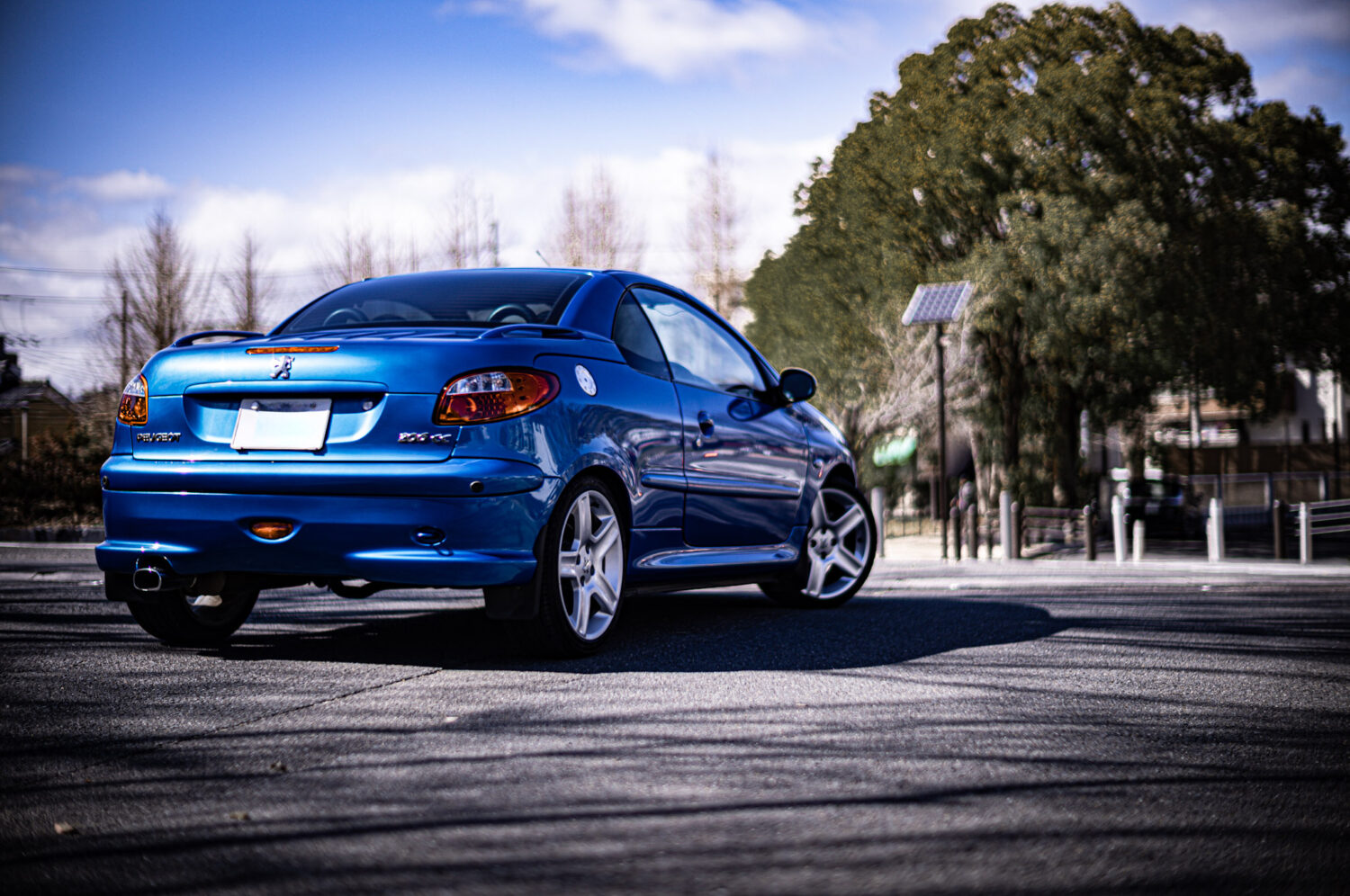 プジョー・206CC（2006）一粒で三度美味しいクルマ