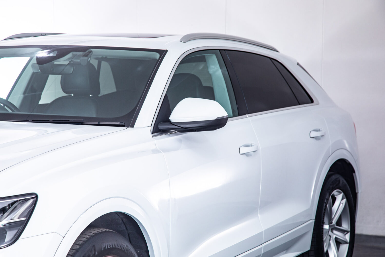 Q8 55TFSIクワトロデビューPラグジュアリー4WD