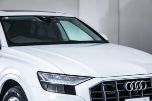 Q8 55TFSIクワトロデビューPラグジュアリー4WD