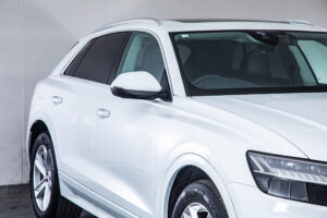 Q8 55TFSIクワトロデビューPラグジュアリー4WD