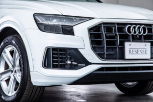 Q8 55TFSIクワトロデビューPラグジュアリー4WD