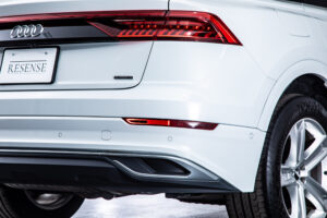 Q8 55TFSIクワトロデビューPラグジュアリー4WD