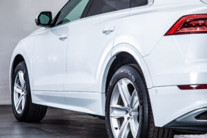 Q8 55TFSIクワトロデビューPラグジュアリー4WD