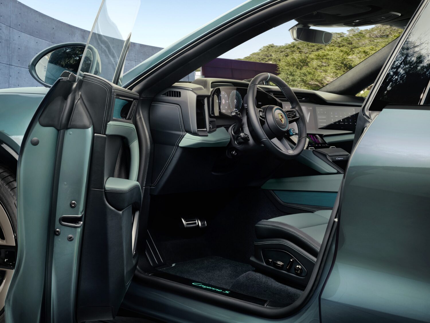 インテリアスタイルパッケージが新登場　ポルシェ・カイエンSエレクトリック