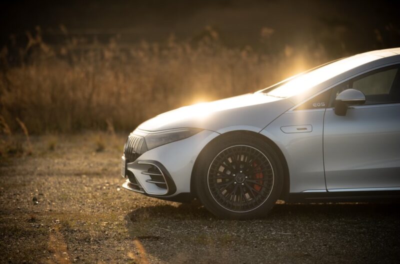 メルセデスAMG・EQS53(2024)静寂の中のAMG