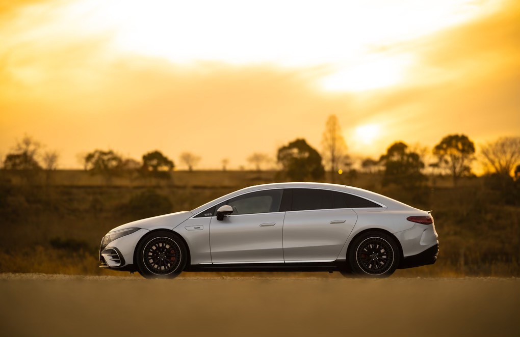 メルセデスAMG・EQS53（2024）静寂の中のAMG