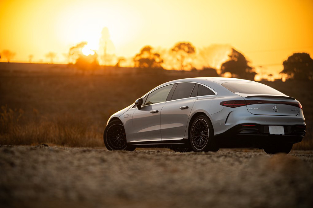 メルセデスAMG・EQS53（2024）静寂の中のAMG