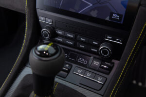 ポルシェ 718ケイマン GT4 RS PDK