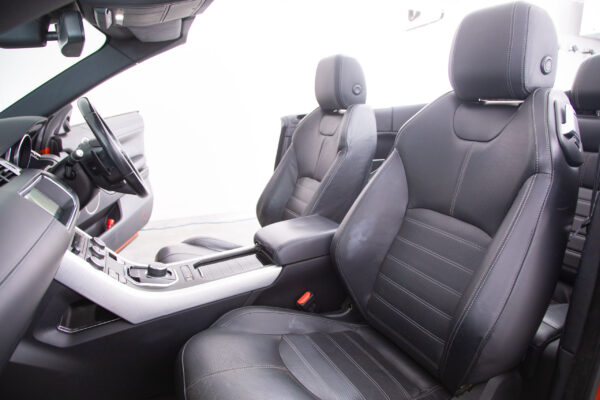 レンジローバーイヴォークコンバーチブル HSE ダイナミック 4WD