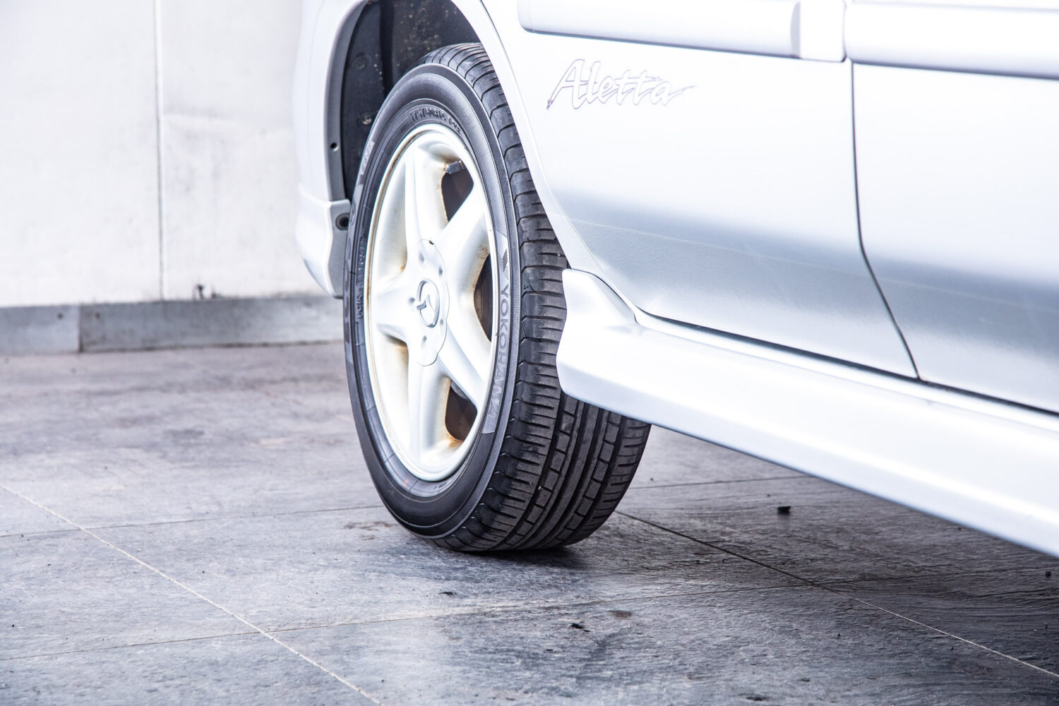 マツダ デミオ 1.5 アレッタ