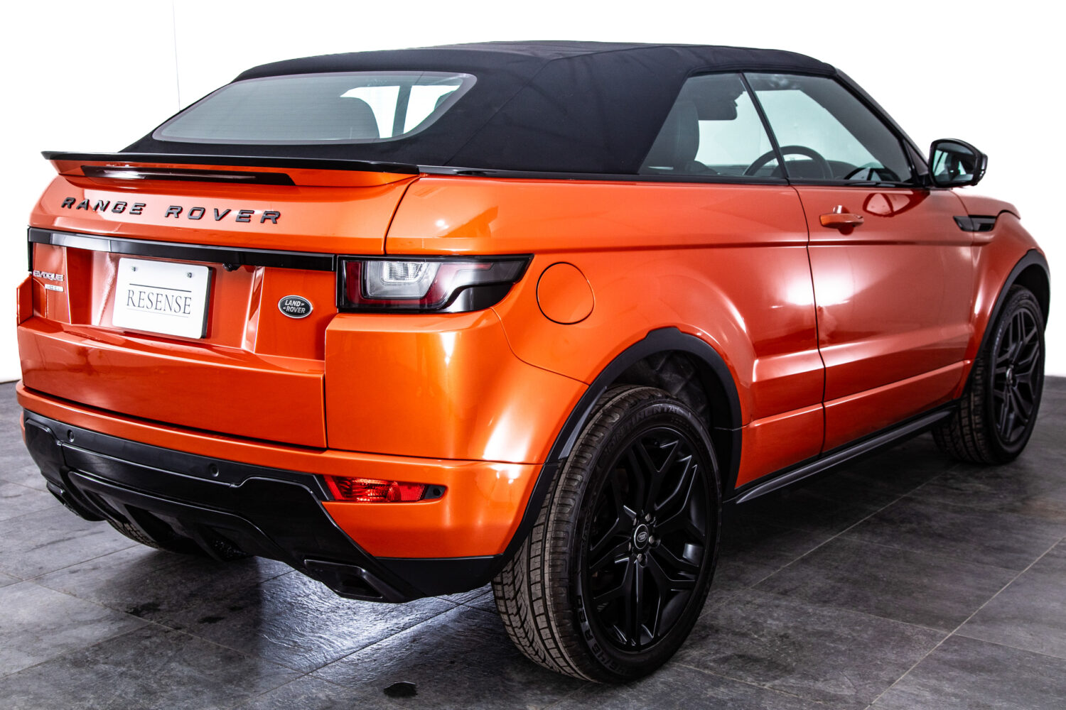 レンジローバーイヴォークコンバーチブル HSE ダイナミック 4WD