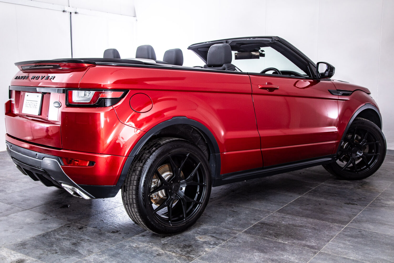 レンジローバーイヴォーク HSE ダイナミック 4WD