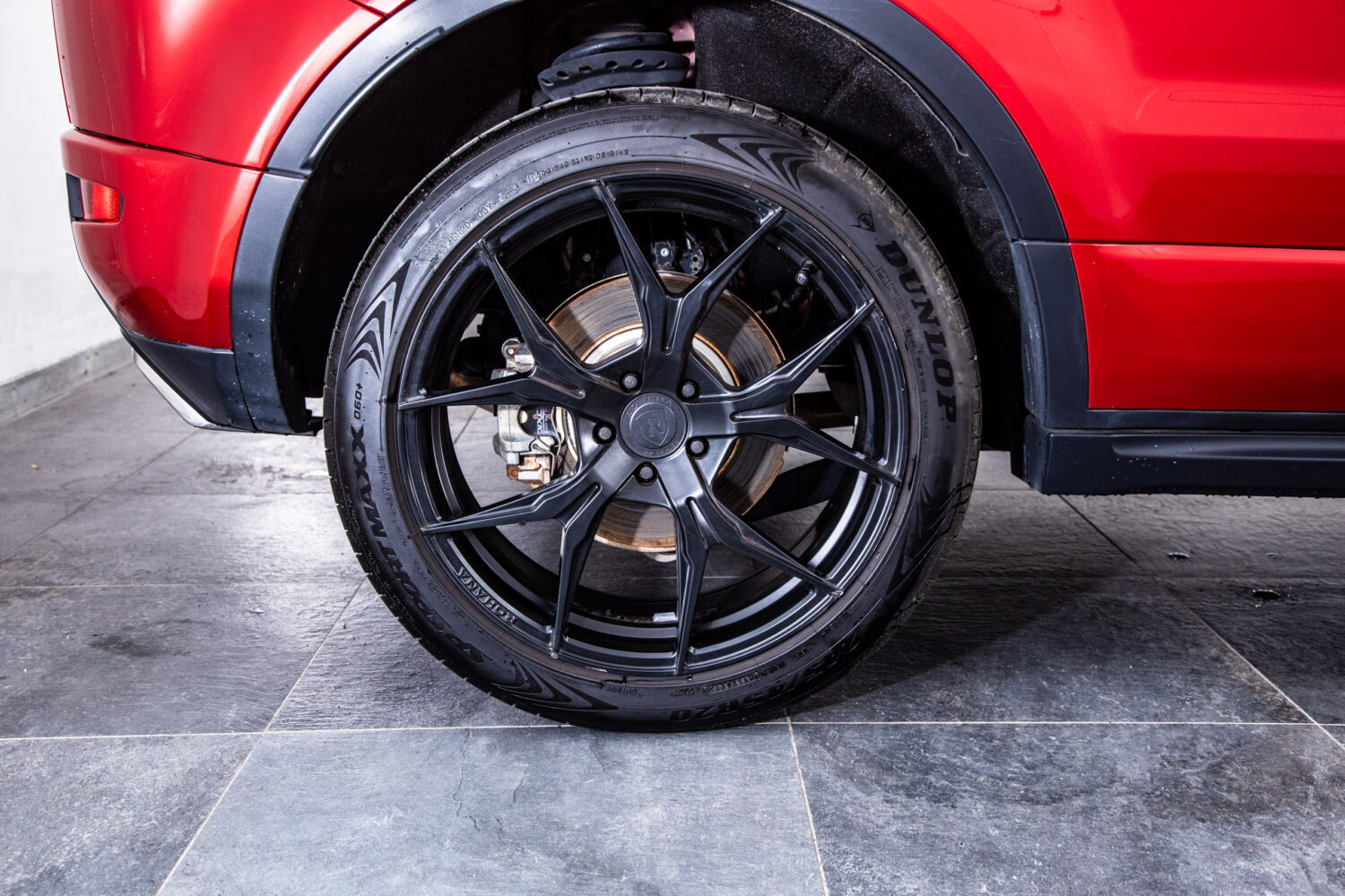 レンジローバーイヴォーク HSE ダイナミック 4WD