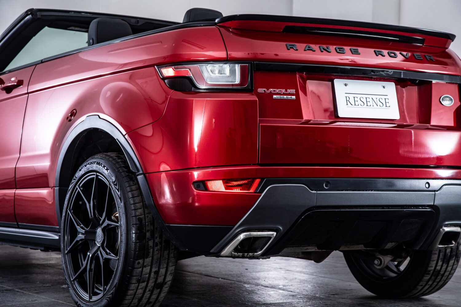 レンジローバーイヴォーク HSE ダイナミック 4WD