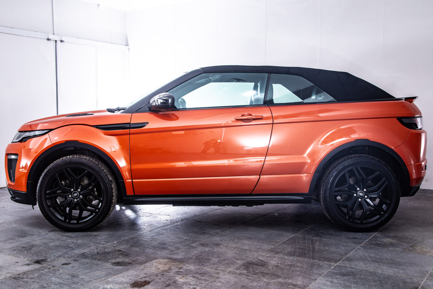 ランドローバー レンジローバーイヴォークコンバーチブル HSE ダイナミック 4WD