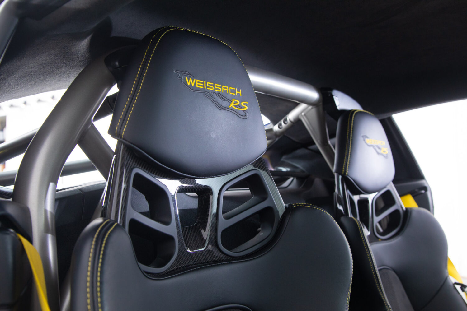 ポルシェ 718ケイマン GT4 RS PDK