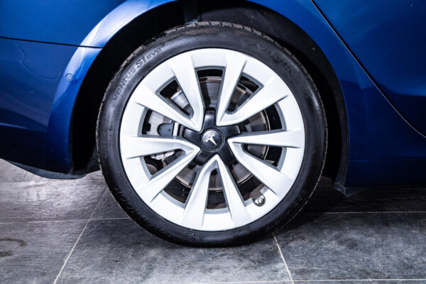 モデル3 ロングレンジ デュアルモーター 4WD