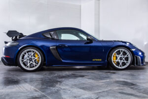 ポルシェ 718ケイマン GT4 RS PDK