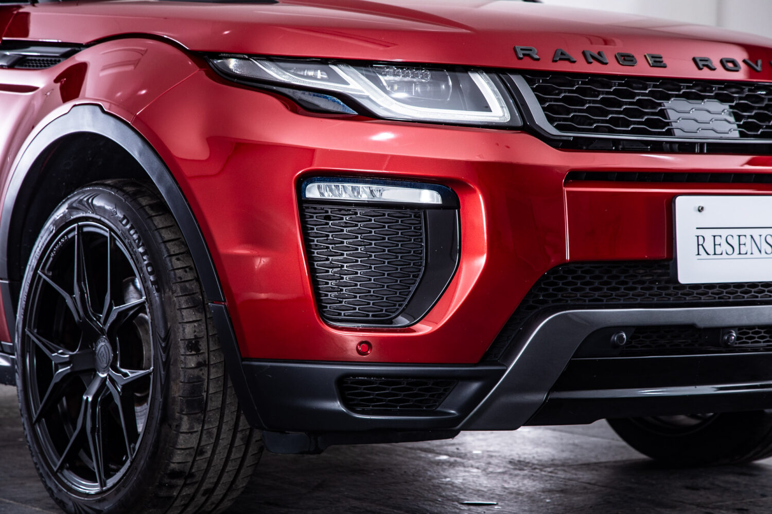 レンジローバーイヴォーク HSE ダイナミック 4WD