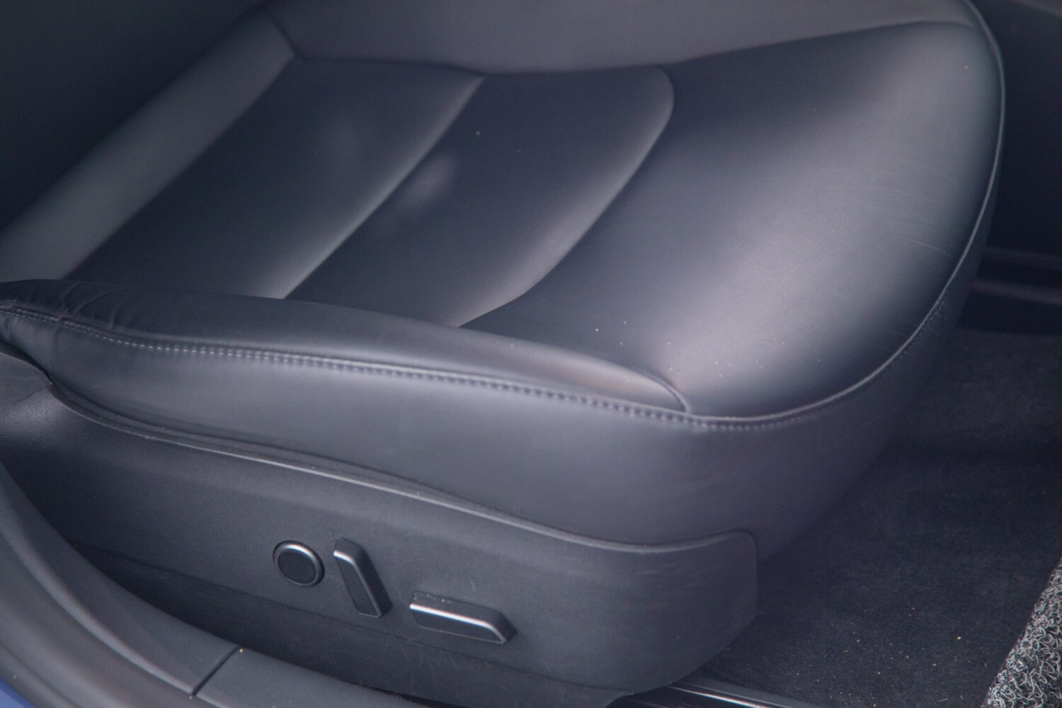 モデル3 ロングレンジ デュアルモーター 4WD