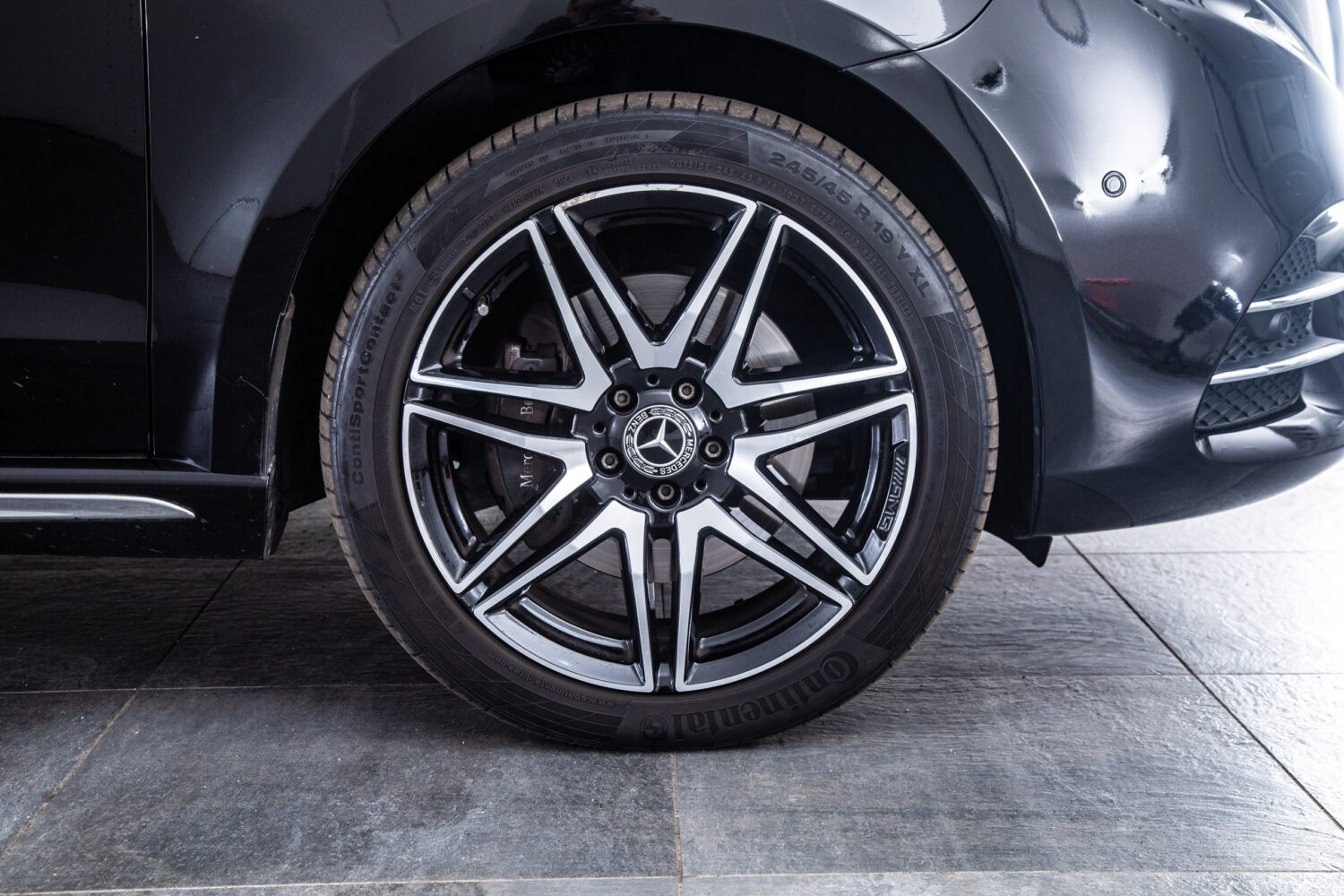 Vクラス V220 d エクスクルーシブ ロング プラチナスイート ディーゼルターボ