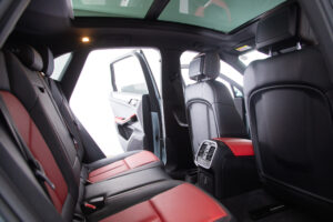 マカン S シュポルト エディション (パノラミック ルーフ システム装着車) PDK 4WD