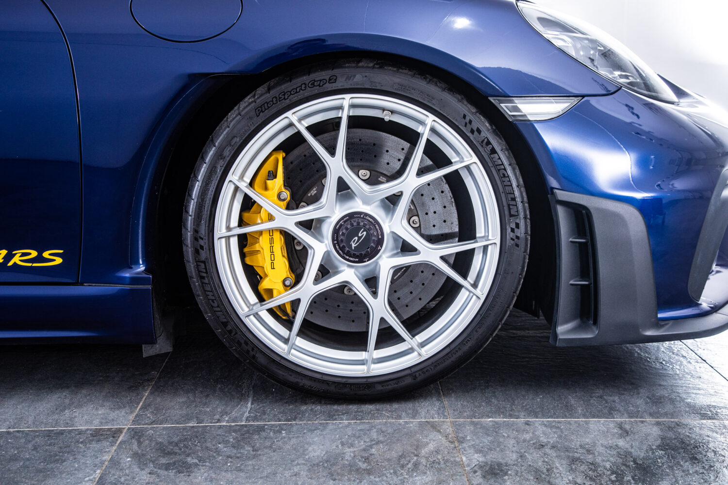 ポルシェ 718ケイマン GT4 RS PDK