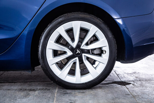 モデル3 ロングレンジ デュアルモーター 4WD