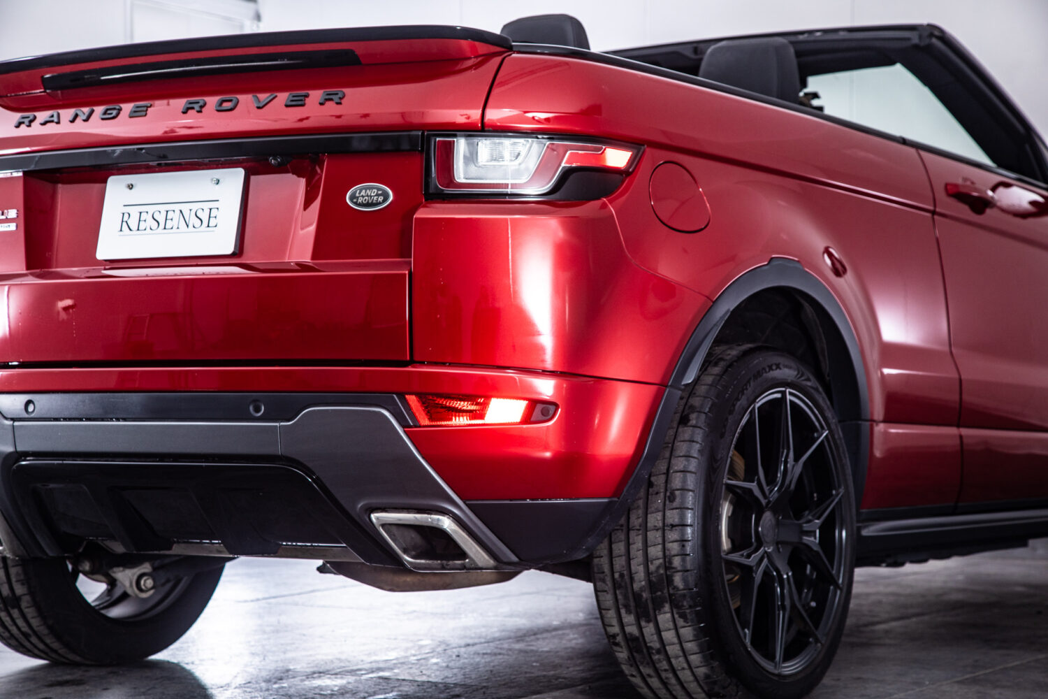 レンジローバーイヴォーク HSE ダイナミック 4WD